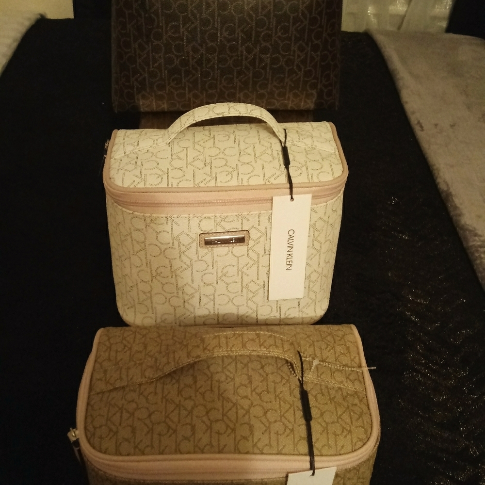 COSMETIC BAGS